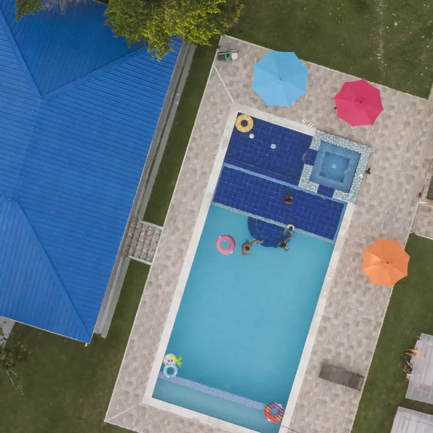 REF 109 – La Victoría – Casa Amplia, Zonas verdes y Salón Grande